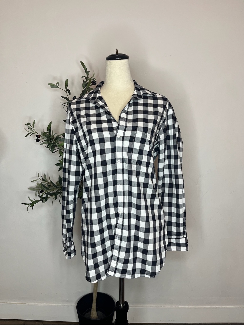 Frank & Eileen Black and White Gingham Button-Down Shirt
